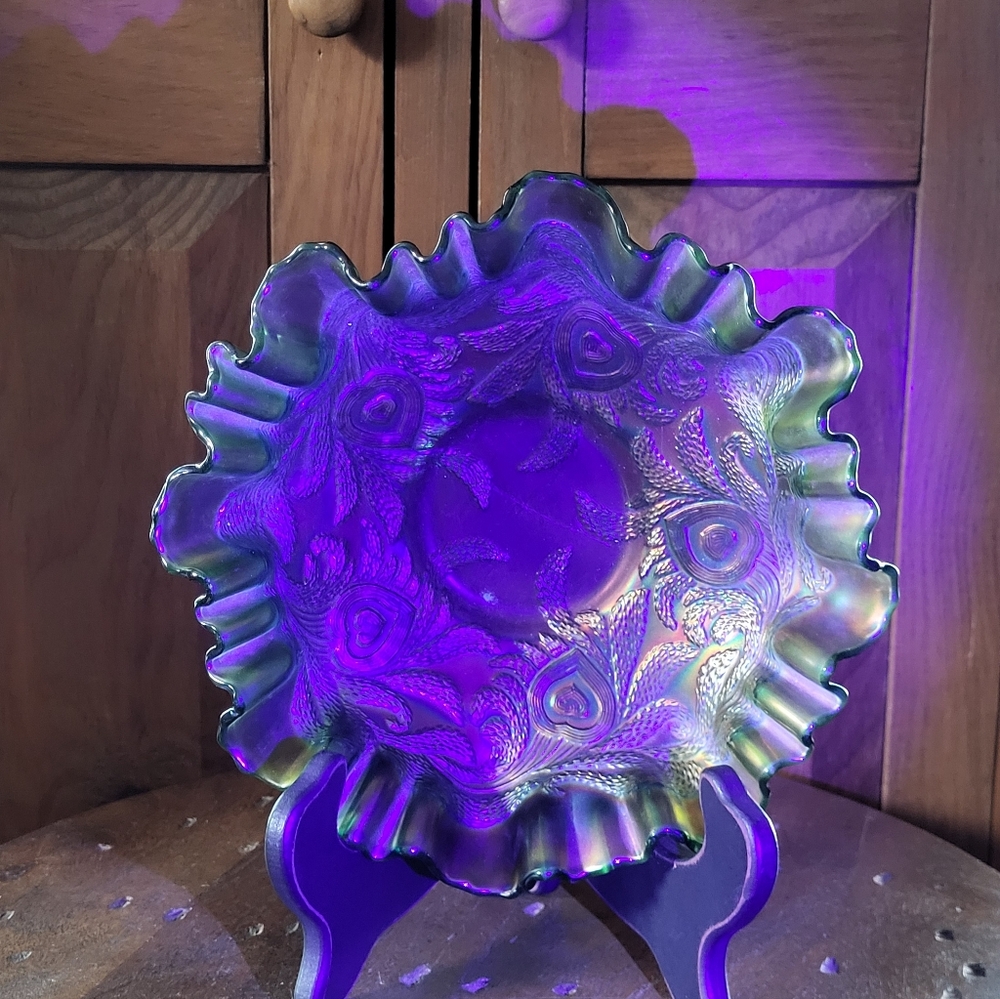 Antique Fenton Glass bowl - Picture 8 of 13